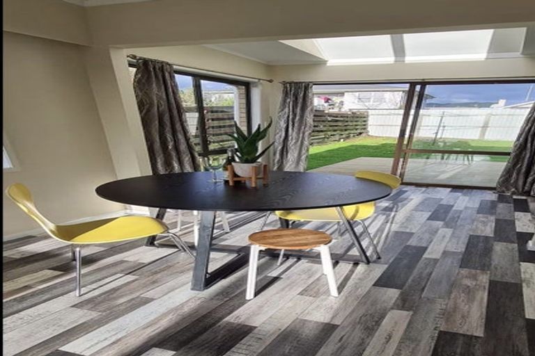 Photo of property in 10 Browning Crescent, Owhata, Rotorua, 3010