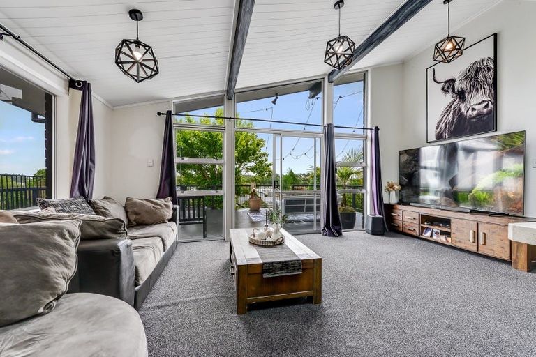 Photo of property in 11 Caernarvon Street, Dinsdale, Hamilton, 3204