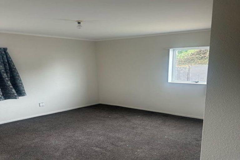 Photo of property in 2/6 Trounson Avenue, Clendon Park, Auckland, 2103