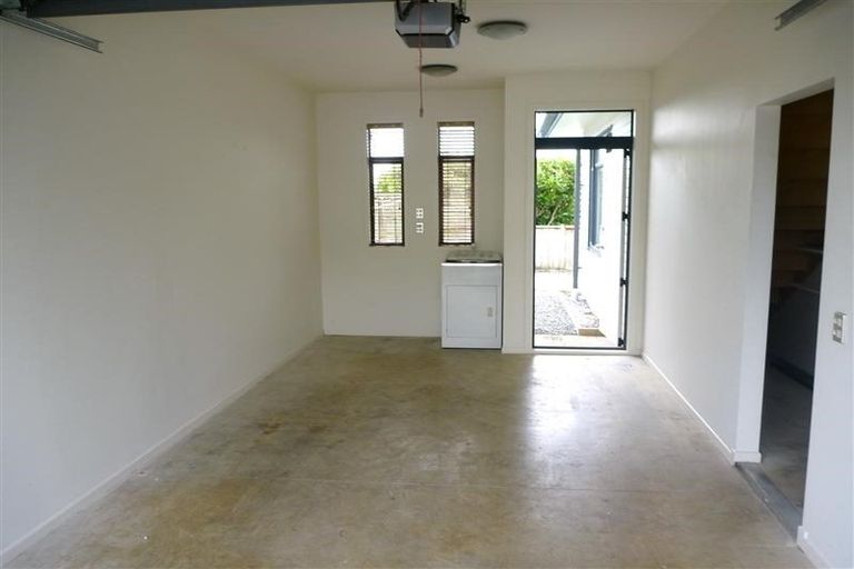 Photo of property in 116/2 Armoy Drive, East Tamaki, Auckland, 2016