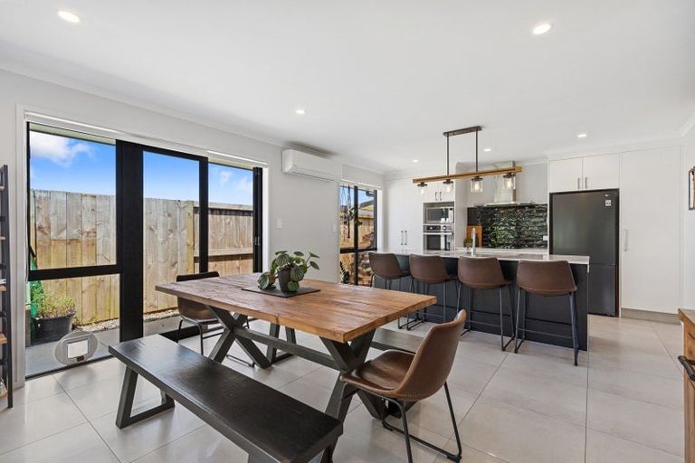 Photo of property in 15 Clover Lane, Pyes Pa, Tauranga, 3112