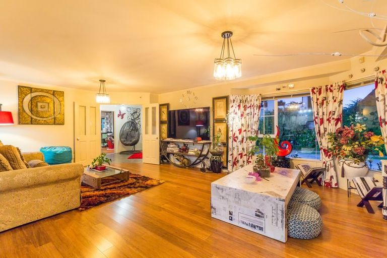 Photo of property in 718 High Street, Boulcott, Lower Hutt, 5010