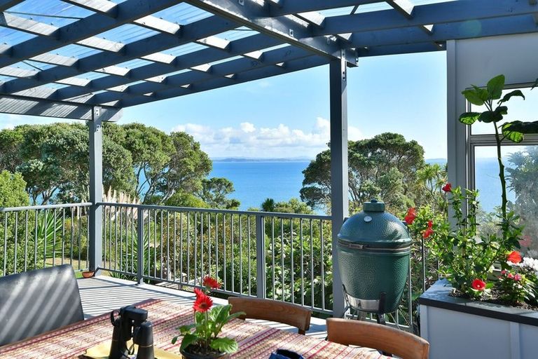 Photo of property in 112a Pacific Parade, Army Bay, Whangaparaoa, 0930