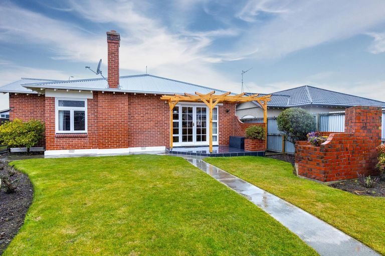 Photo of property in 208 Otipua Road, West End, Timaru, 7910
