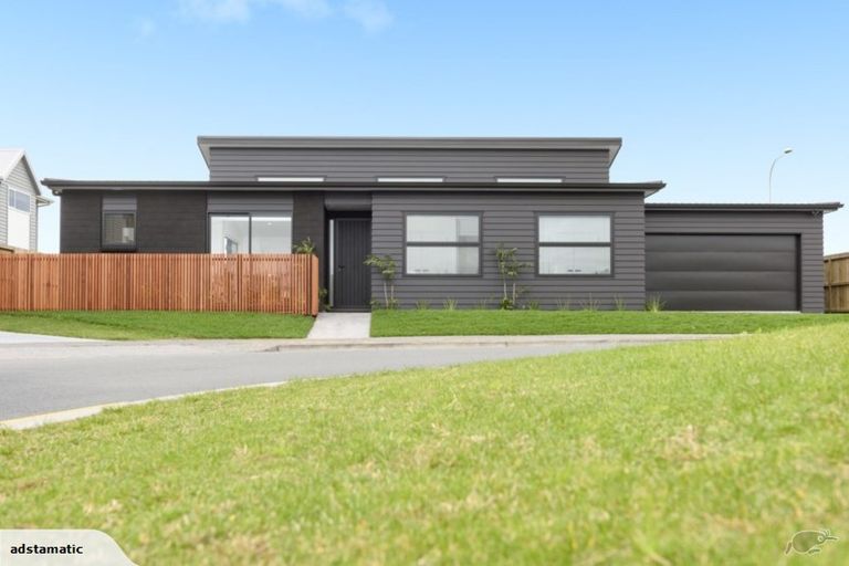 Photo of property in 92 Franks Way, Papamoa Beach, Papamoa, 3118