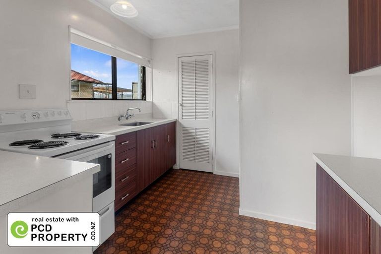 Photo of property in 27 Kamo Road, Regent, Whangarei, 0112