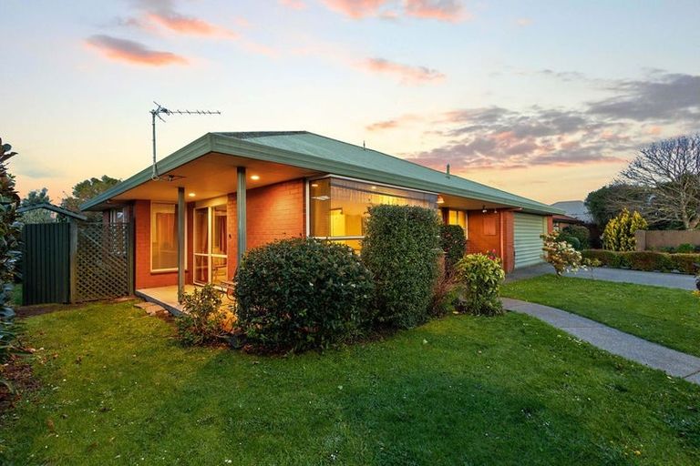 Photo of property in 284 Sawyers Arms Road, Bishopdale, Christchurch, 8053