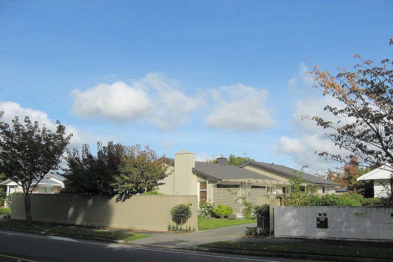 Photo of property in 283 Waimairi Road, Ilam, Christchurch, 8041