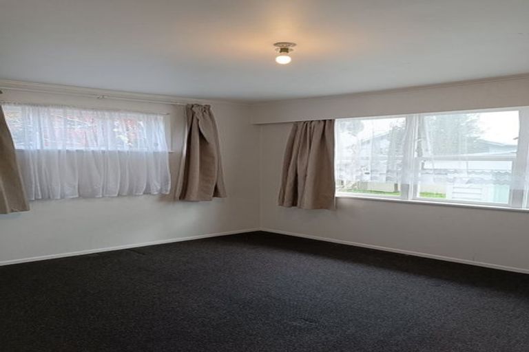 Photo of property in 168 Ennis Avenue, Pakuranga Heights, Auckland, 2010