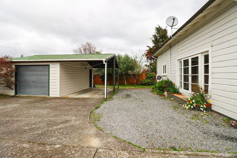Photo of property in 30 Victoria Avenue, Dannevirke, 4930
