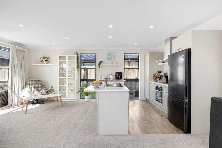 Photo of property in 43 Sholto Duncan Crescent, Halswell, Christchurch, 8025