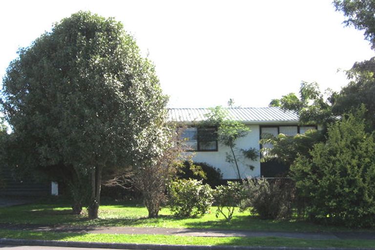 Photo of property in 1/5 Compass Place, Te Atatu Peninsula, Auckland, 0610