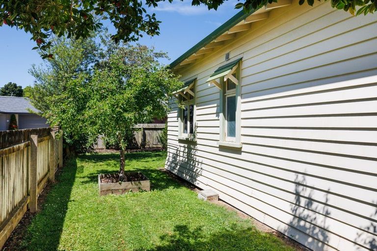 Photo of property in 24 Rainforth Street, Roslyn, Palmerston North, 4414