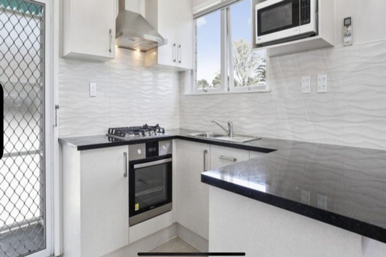 Photo of property in 1/126 Porchester Road, Papakura, 2110