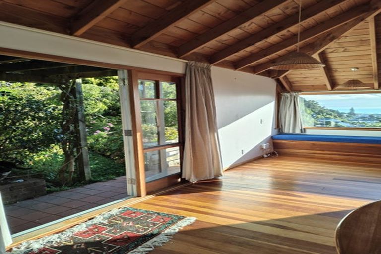 Photo of property in 43 Totara Street, Eastbourne, Lower Hutt, 5013