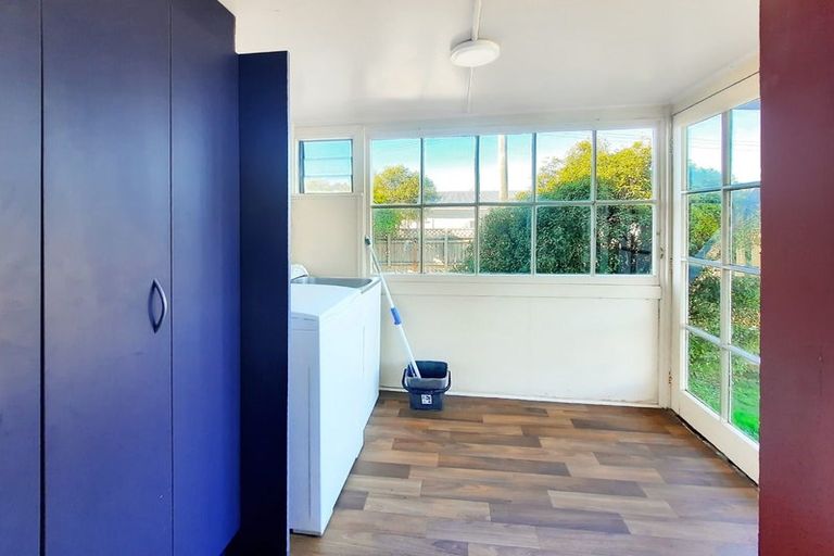 Photo of property in 181 Bowhill Road, New Brighton, Christchurch, 8083