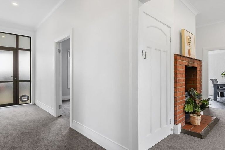 Photo of property in 280 Oxford Street, South Dunedin, Dunedin, 9012