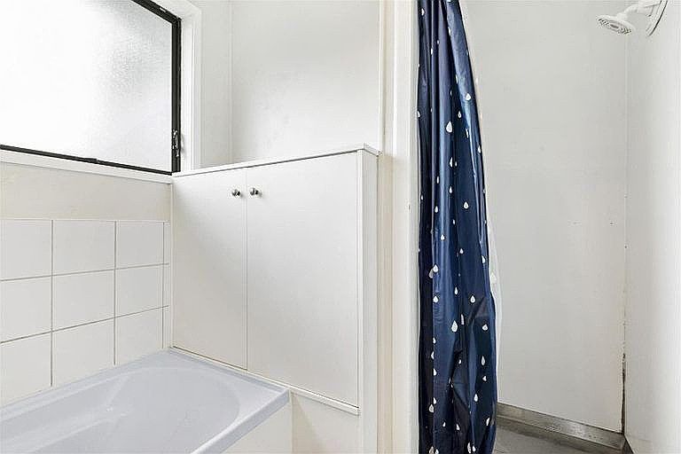 Photo of property in 18 Balloch Street, Randwick Park, Auckland, 2105