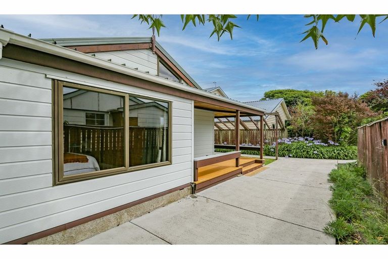 Photo of property in 2/238 Estuary Road, South New Brighton, Christchurch, 8062