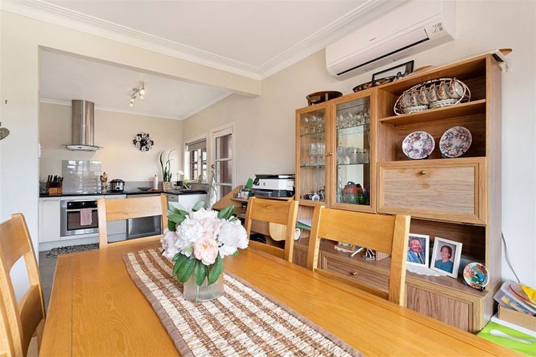 Photo of property in 20 Nile Road, Kelston, Auckland, 0602