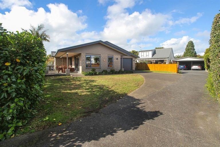 Photo of property in 7 Vela Place, Clarks Beach, 2122