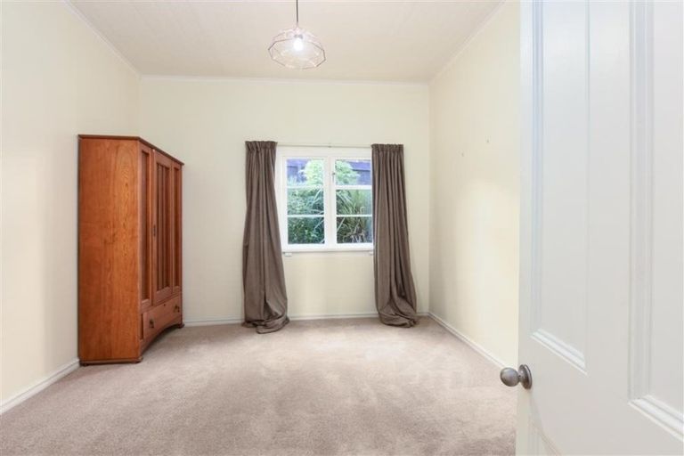 Photo of property in 38 Allandale Road, Saint Clair, Dunedin, 9012