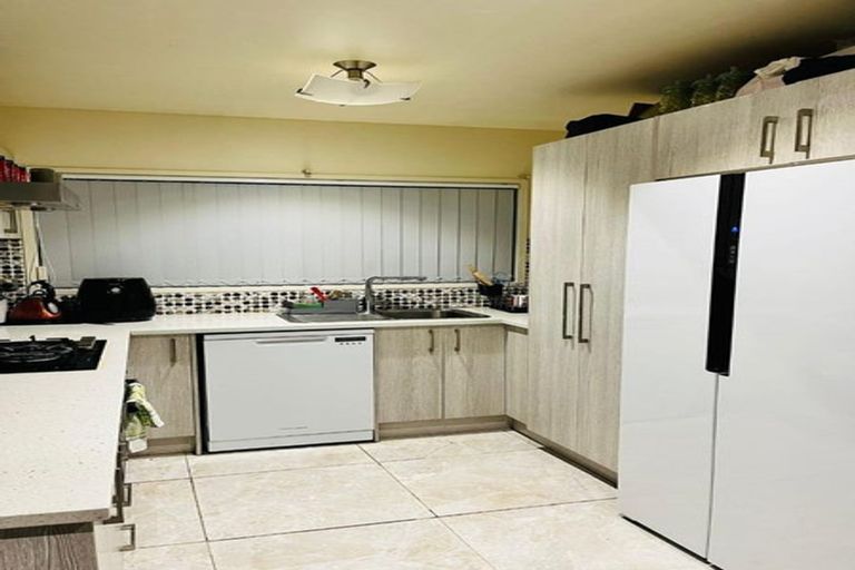 Photo of property in 4/29 Aeronautic Road, Takanini, 2112