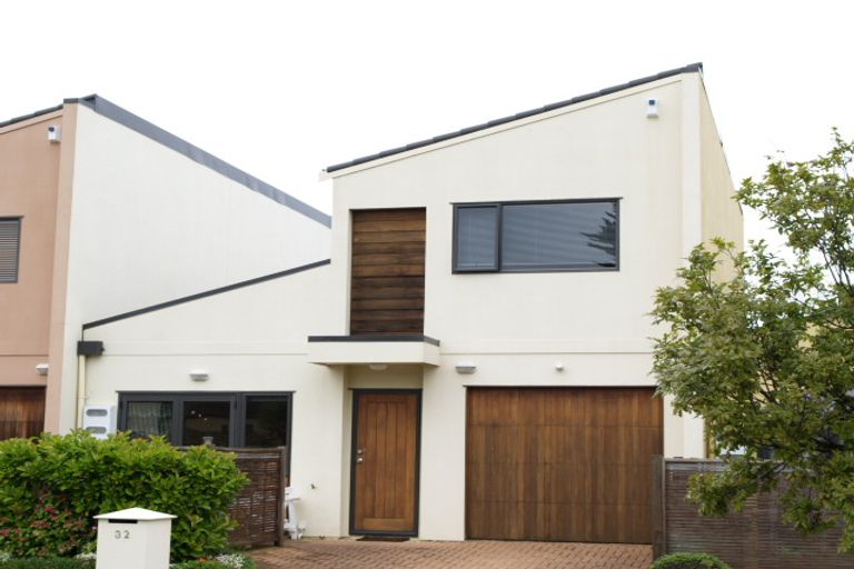 Photo of property in 32 Tiger Drive, Golflands, Auckland, 2013