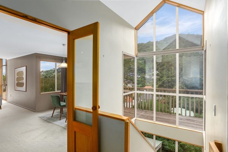 Photo of property in 19 Marama Terrace, Eastbourne, Lower Hutt, 5013