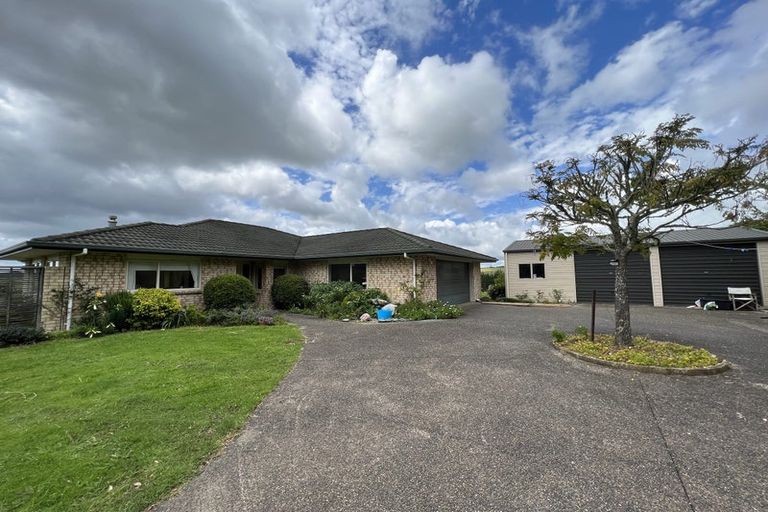 Photo of property in 28 Spur Road, Stillwater, Silverdale, 0993