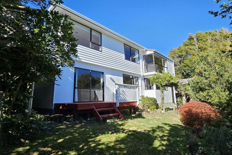Photo of property in 8 Eclipse Lane, Whitby, Porirua, 5024
