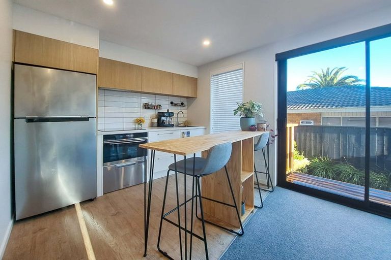 Photo of property in 3/48 Glen Road, Stokes Valley, Lower Hutt, 5019