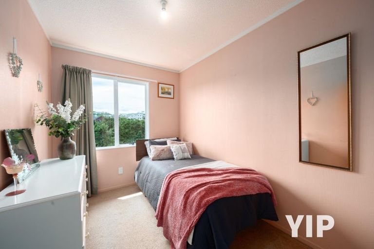 Photo of property in 79 Moorefield Road, Johnsonville, Wellington, 6037