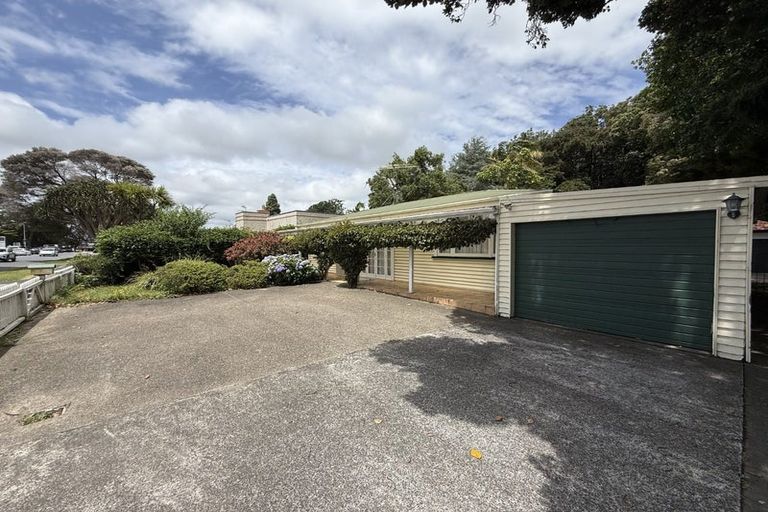 Photo of property in 1/12 Beach Road, Pahurehure, Papakura, 2113