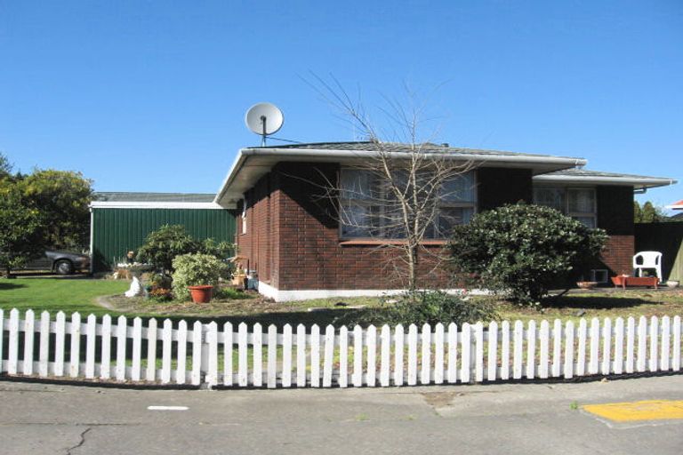 Photo of property in 1a Nottingham Avenue, Highbury, Palmerston North, 4412
