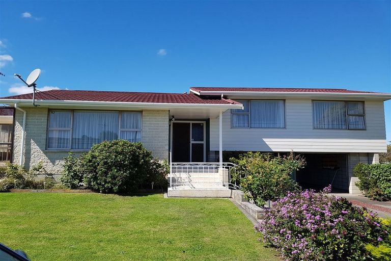 Photo of property in 8 Karamu Street, Tawhero, Whanganui, 4501