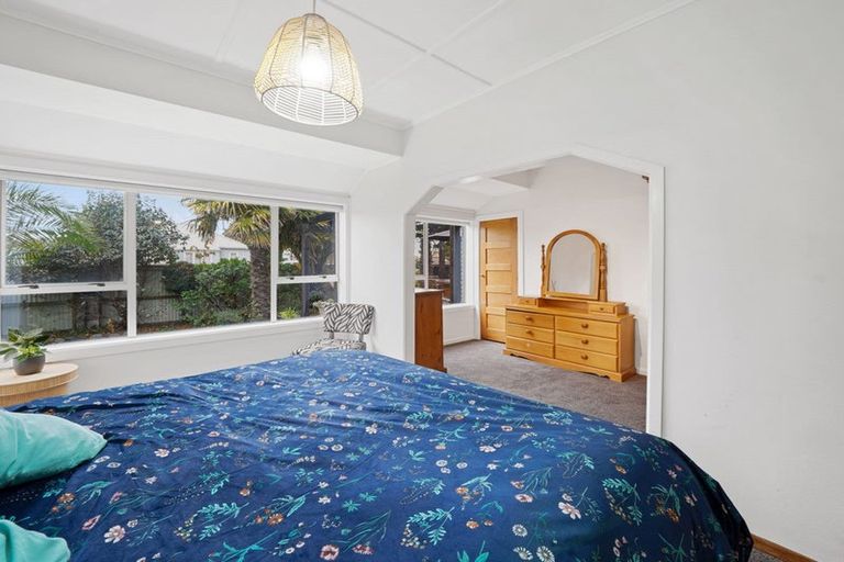 Photo of property in 18 Garvins Road, Hornby, Christchurch, 8042