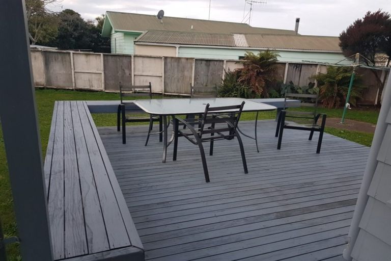 Photo of property in 82 Eversham Road, Mount Maunganui, 3116
