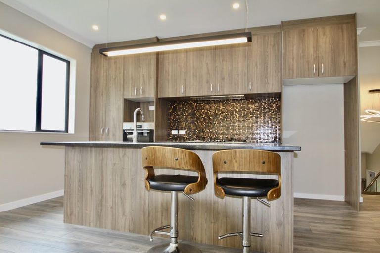 Photo of property in 8 Blewitt Court, Swanson, Auckland, 0614