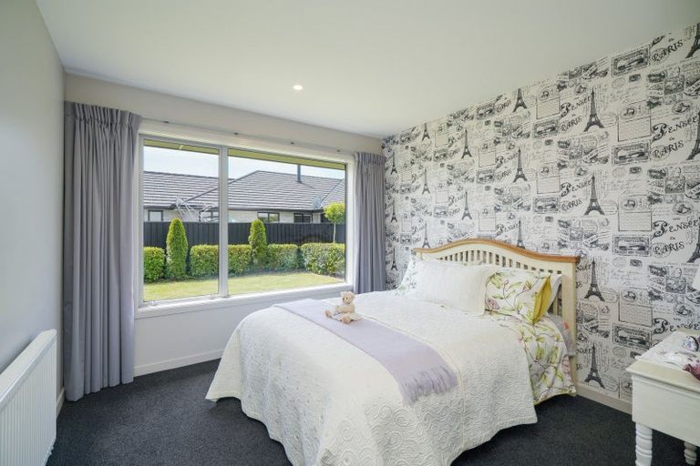 Photo of property in 25 Northside Drive, Waikiwi, Invercargill, 9810