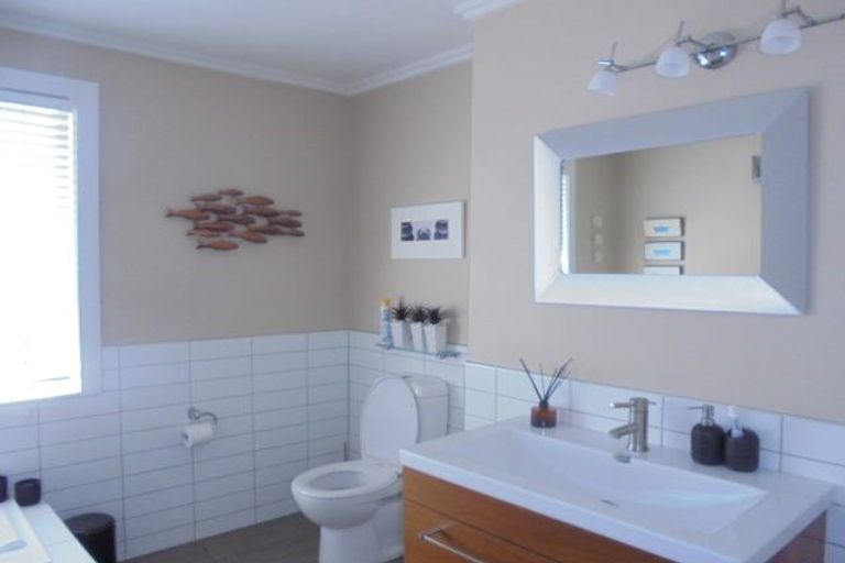 Photo of property in 104 Avenue Road, Greenmeadows, Napier, 4112