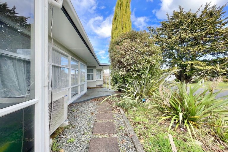 Photo of property in 1 Kotare Place, Tokoroa, 3420