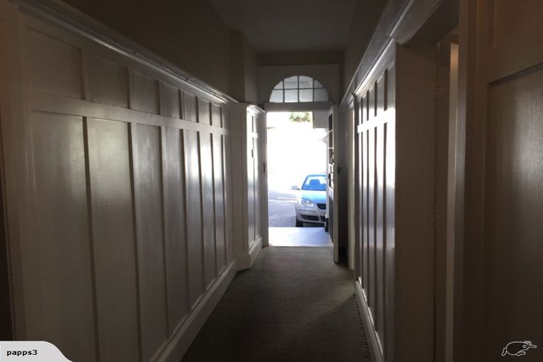 Photo of property in 9 Grass Street, Oriental Bay, Wellington, 6011