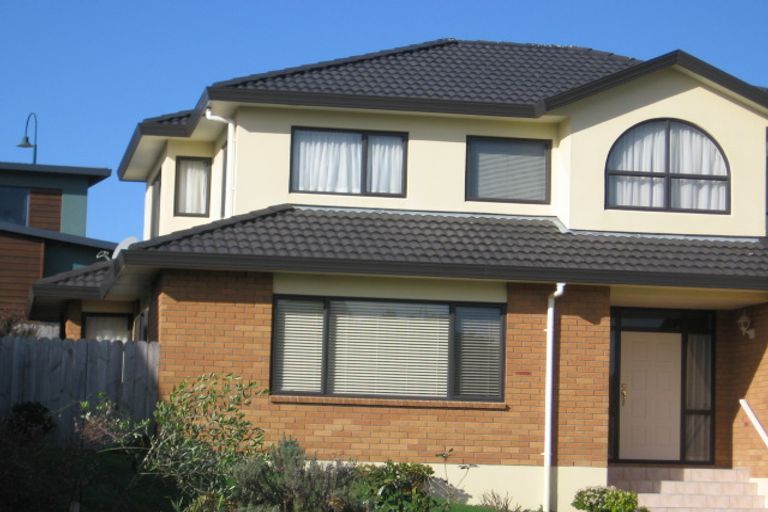 Photo of property in 6 Meridian Court, Oteha, Auckland, 0632