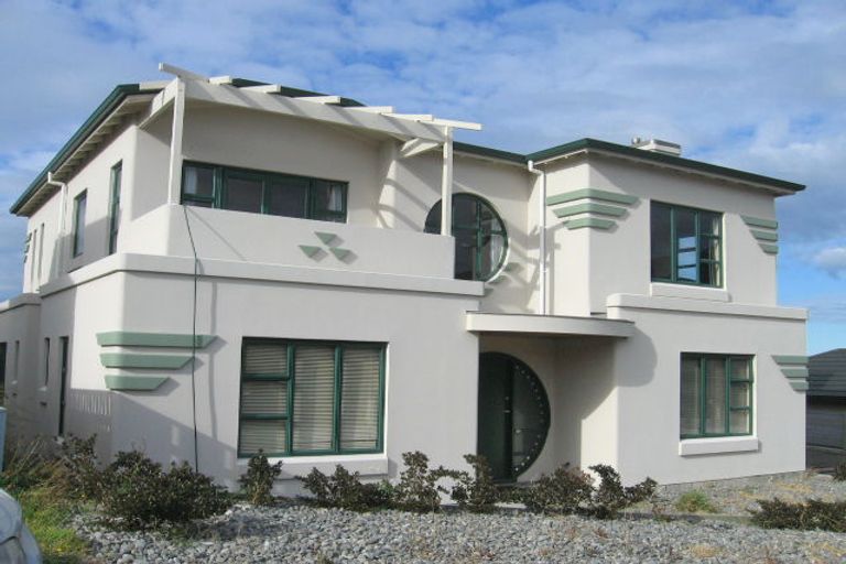 Photo of property in 19 Jordan Street, Island Bay, Wellington, 6023