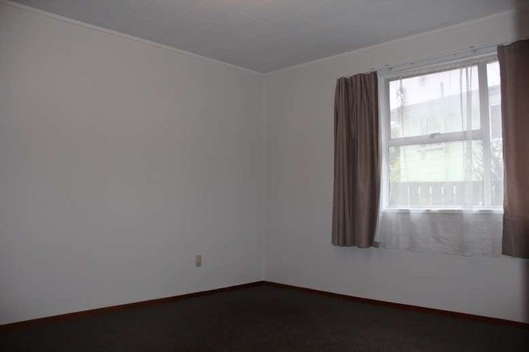 Photo of property in 7 Kapiti Place, Sunnynook, Auckland, 0620