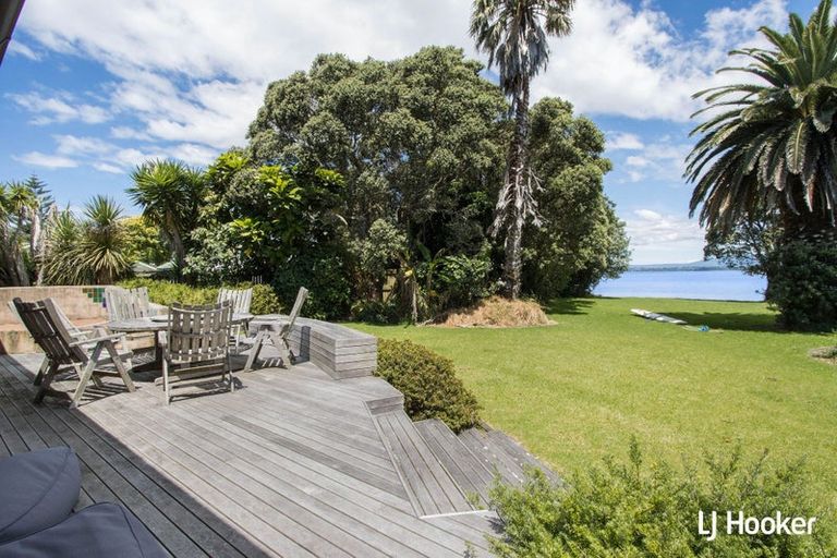 Photo of property in 13 Waione Avenue, Athenree, Waihi Beach, 3177