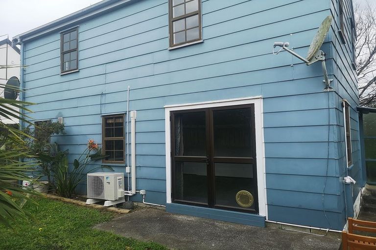 Photo of property in 2/85 Meadway, Sunnyhills, Auckland, 2010