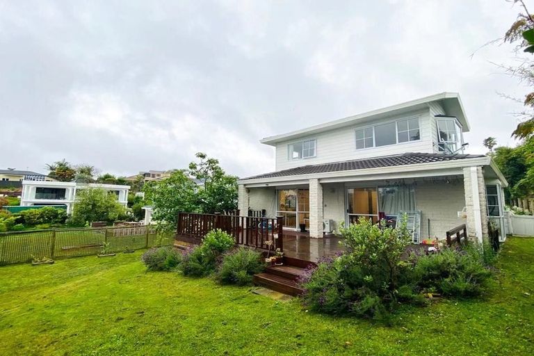 Photo of property in 1/133a Hobsonville Road, West Harbour, Auckland, 0618
