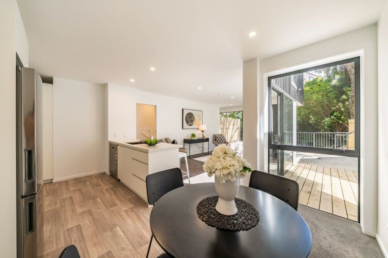 Photo of property in 5 Garfield Street, Brooklyn, Wellington, 6021